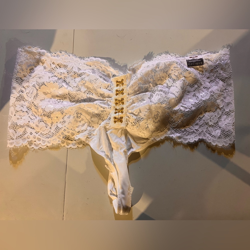 Bnwt white sexy panties size 26/28